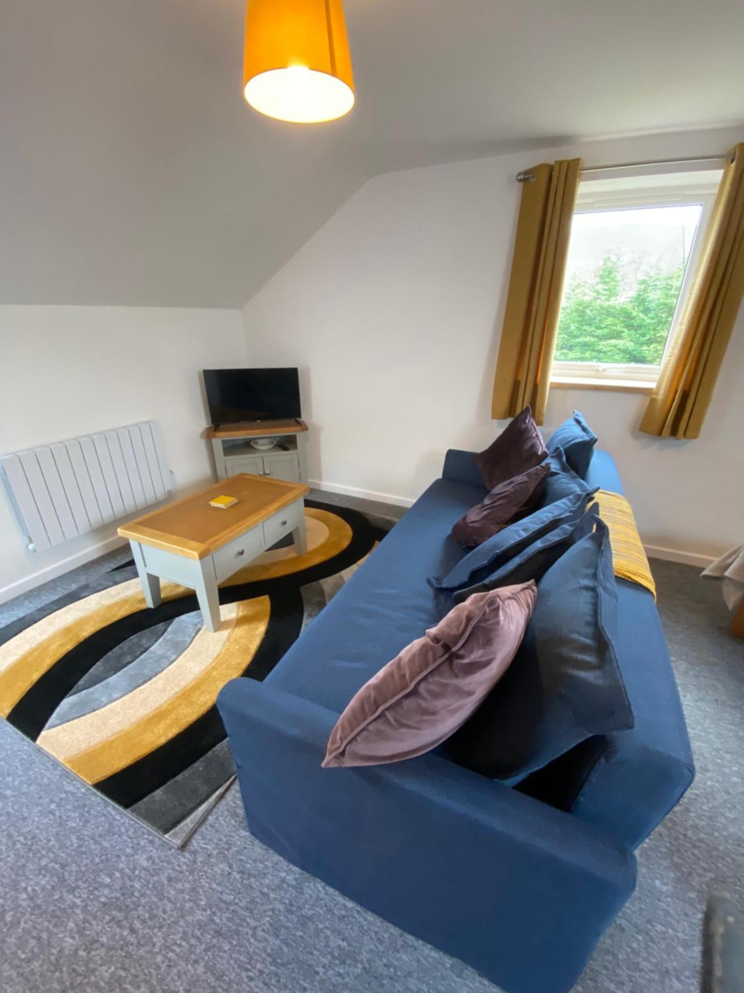 Modern Studio Apartment Set Beneath The Black Mountains A Stones Throw From The Offas Dyke Path Clodock Exterior photo